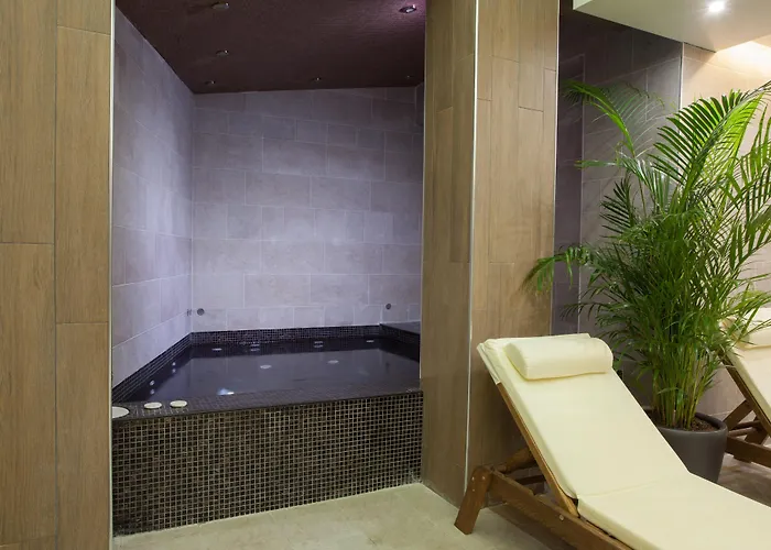 Amira Boutique Hotel 5*