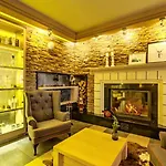 Amira Boutique Bansko