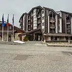 Amira Boutique Banszko
