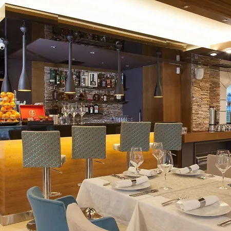 Amira Boutique 5* 반스코