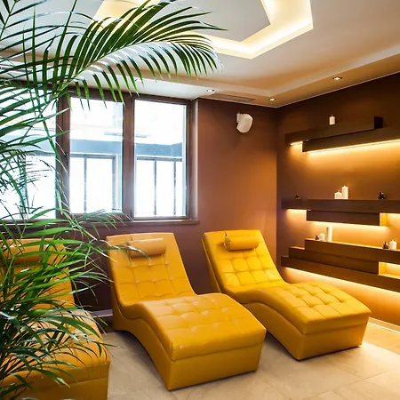 Amira Boutique 5* 반스코